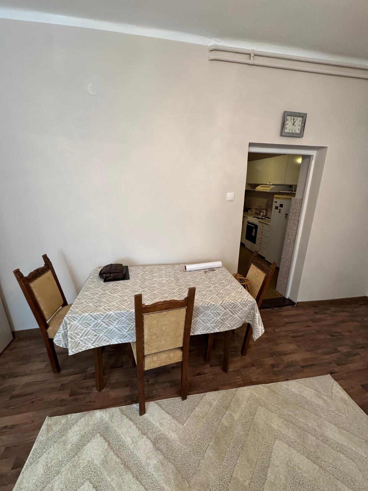 GUNDULIĆEV VENAC 2.0 – CENTAR